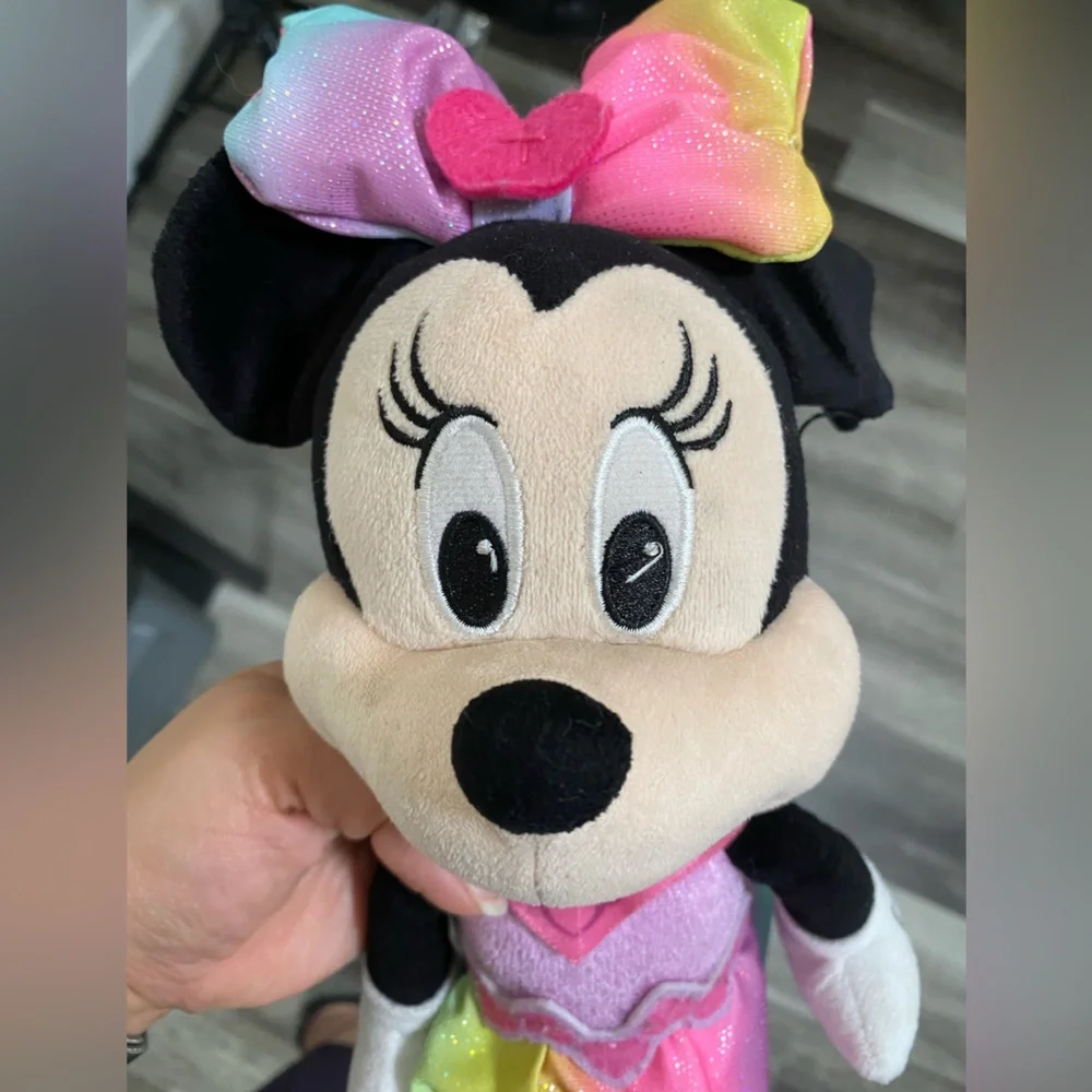 Disney Minnie Mouse Sparkle Rainbow and Sing Plush Toy - Picture 2 of 6